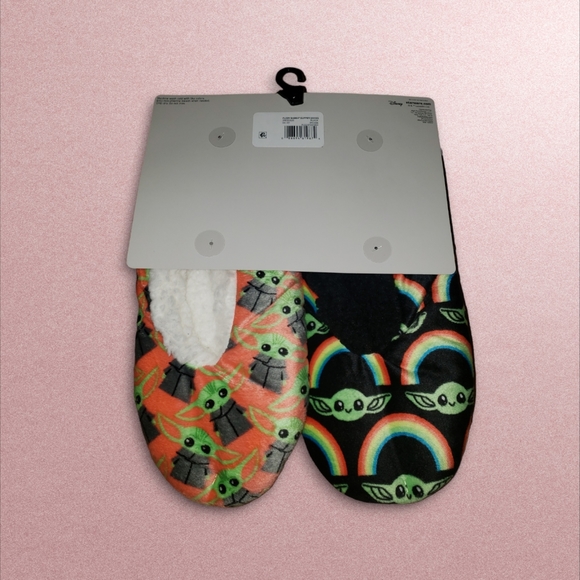 💖Star Wars Mandalorian Woman's Slipper Sock 2-Pack (One Size Fits Most) - Picture 10 of 12